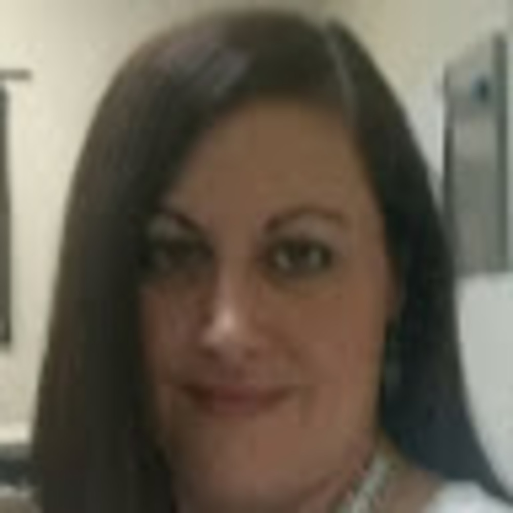 Meet your Posher, Yvette